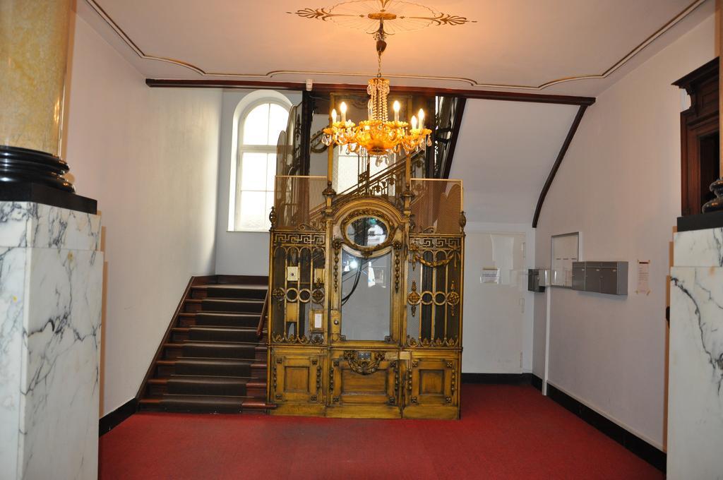 Hotel Pension Savoy near Kurfürstendamm Berlín Exterior foto