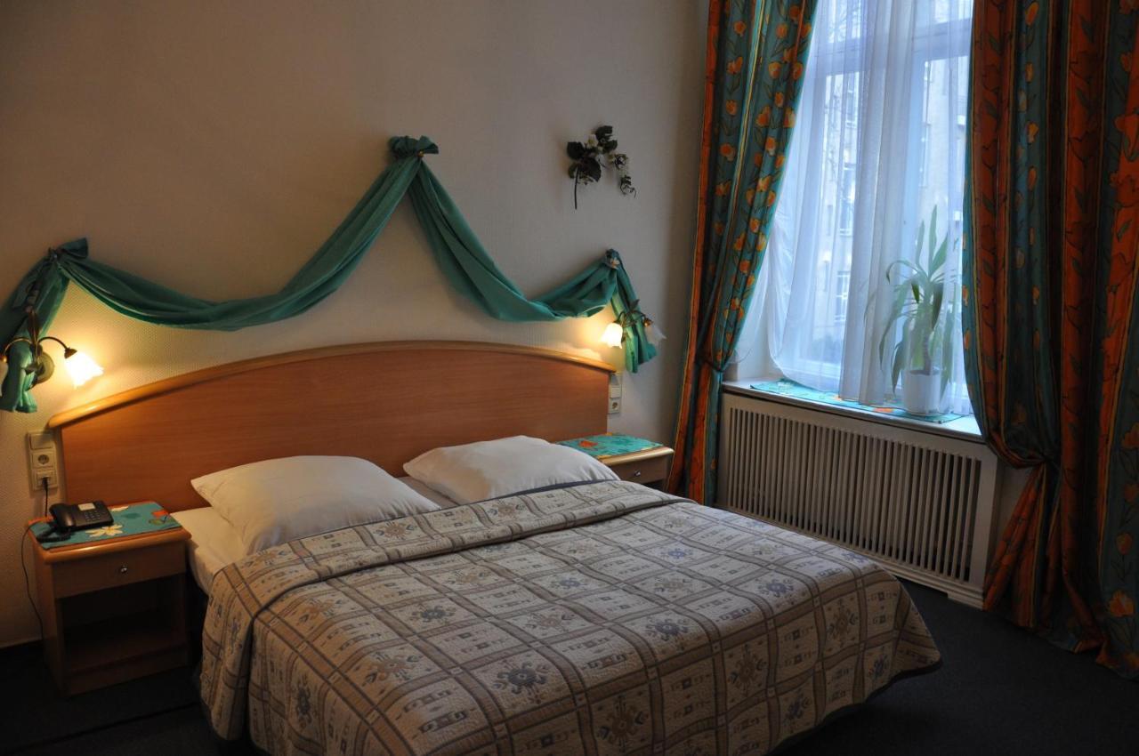 Hotel Pension Savoy near Kurfürstendamm Berlín Habitación foto