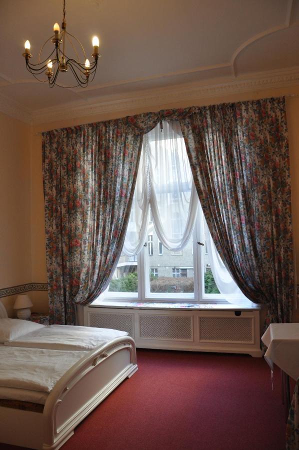 Hotel Pension Savoy near Kurfürstendamm Berlín Habitación foto